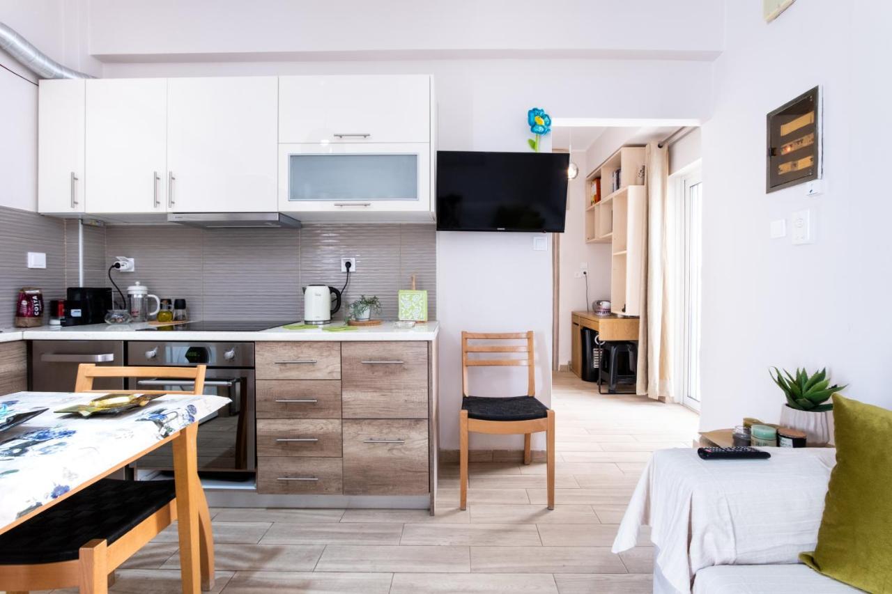 Family Apartment Near Port Pire Dış mekan fotoğraf